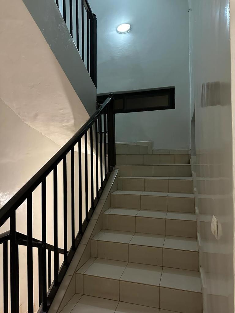Appartement Spacieux Chez Keur Matou - F2 Dakar Exterior foto