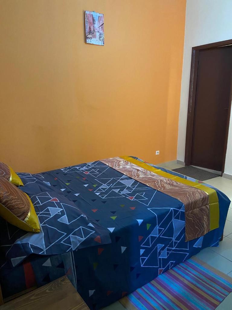 Appartement Spacieux Chez Keur Matou - F2 Dakar Exterior foto
